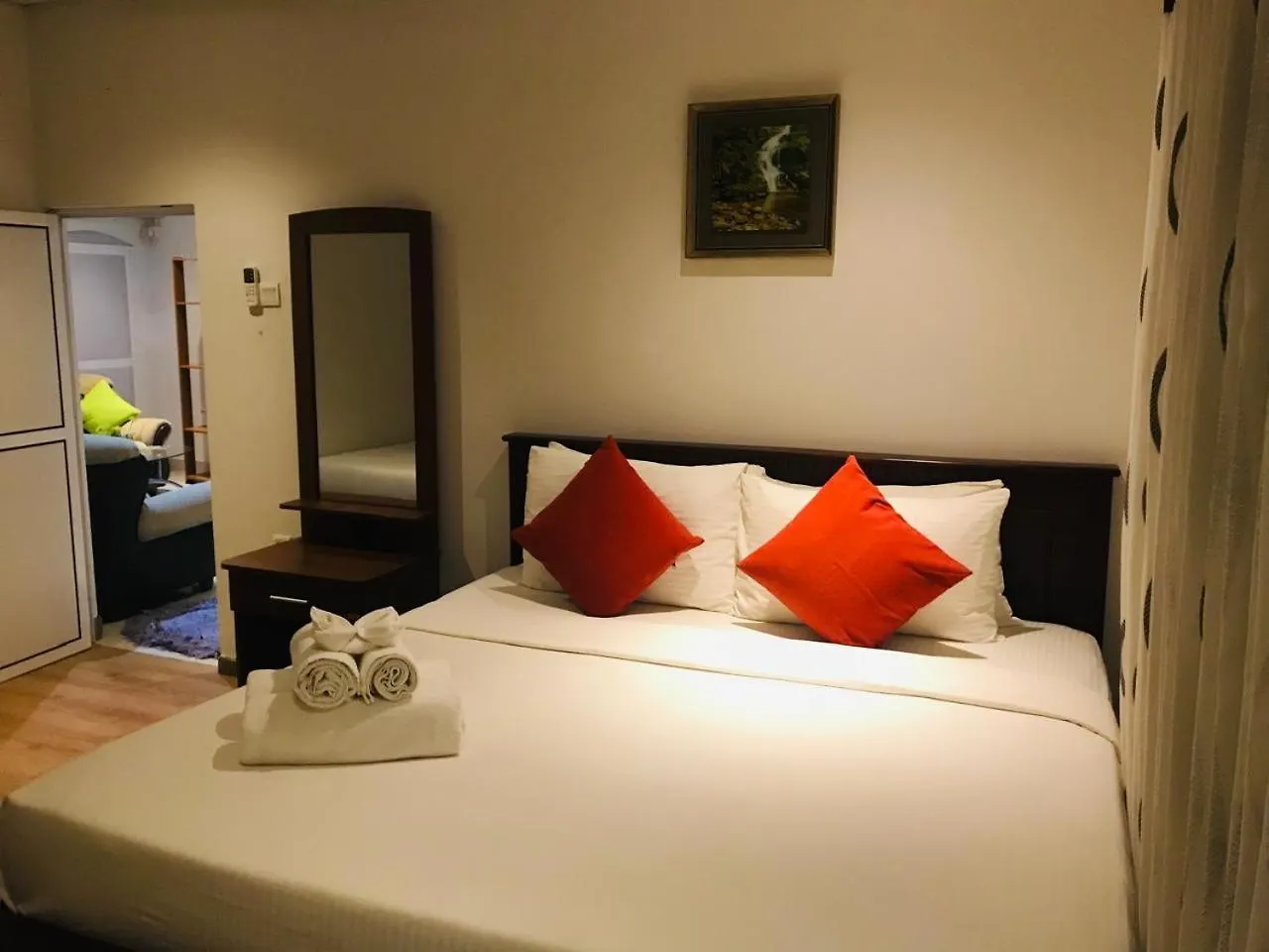 Diva Villa Airport Transit Hotel Katunayake 3*,