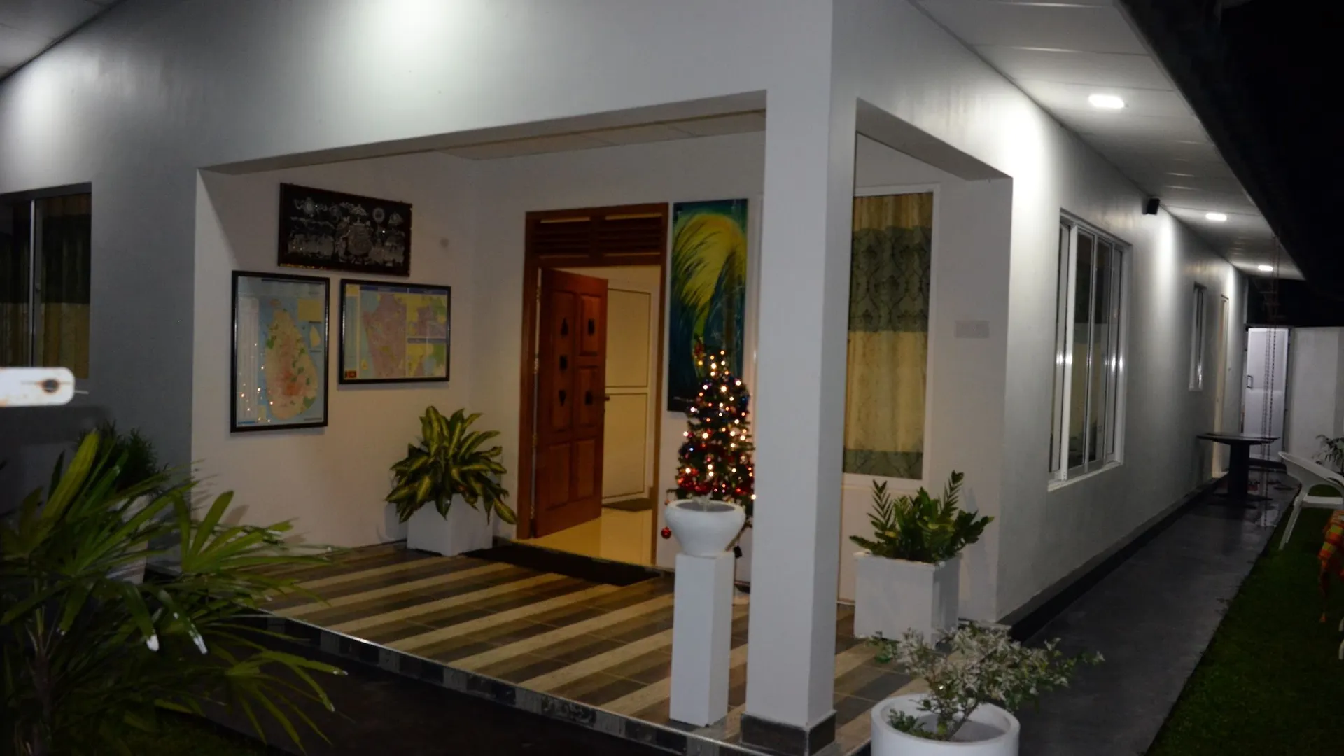 Diva Villa Airport Transit Hotel Katunayake 3*,  Sri Lanka