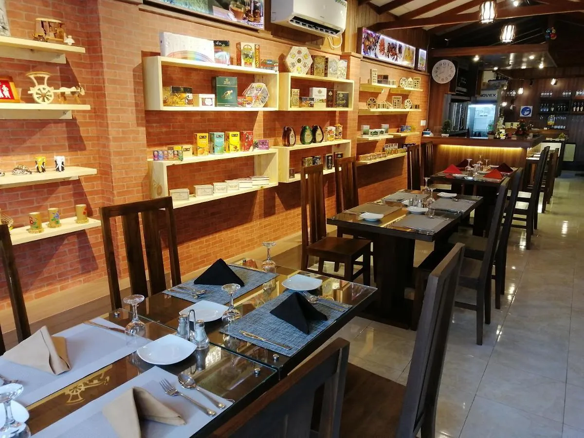 Diva Villa Airport Transit Hotel Katunayake