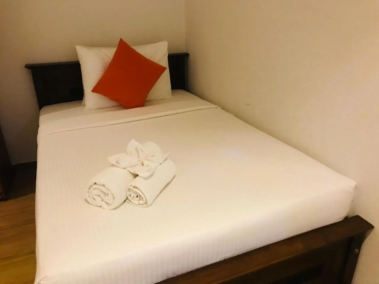 Diva Villa Airport Transit Hotel Katunayake Guest house
