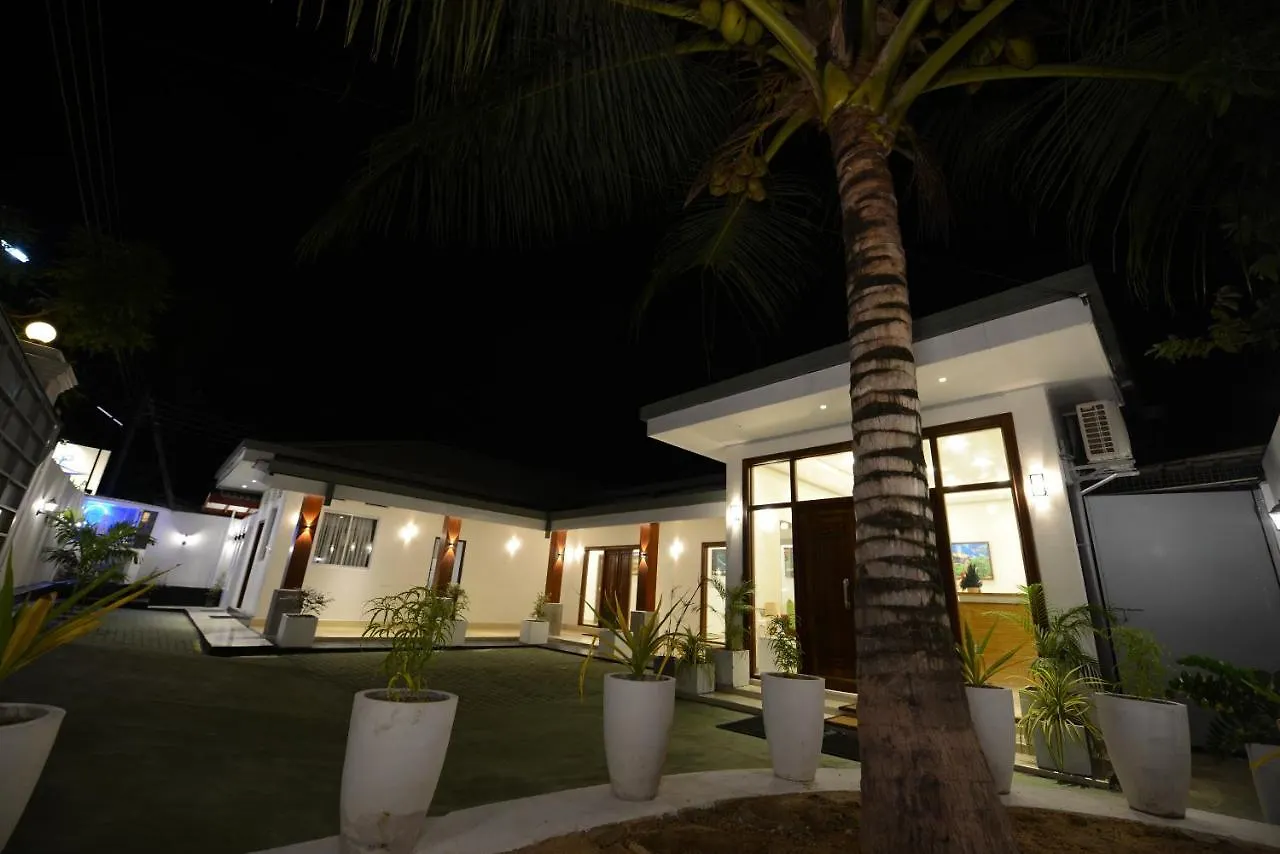 Diva Villa Airport Transit Hotel Katunayake 3*,  Sri Lanka